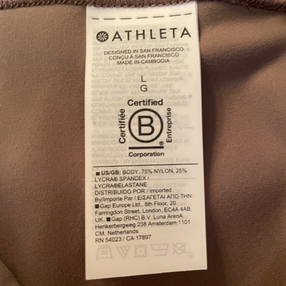 NWT Athleta Salutation Stash Flare Pant. Large - Picture 9 of 10